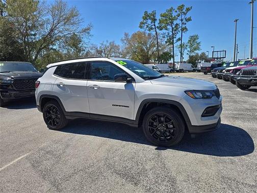 2025 Jeep Compass Latitude