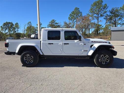 2026 Jeep Gladiator Mojave 4x4