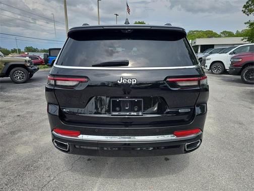 2022 Jeep Grand Cherokee L Overland
