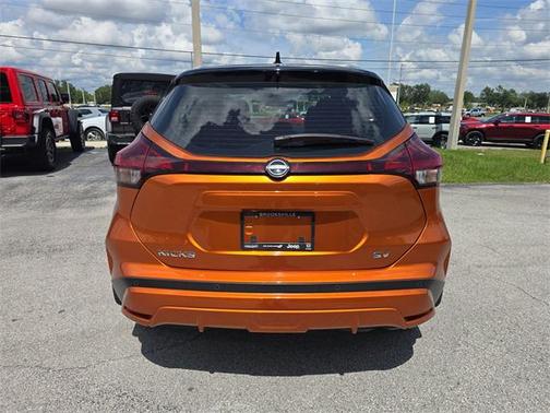 2023 Nissan Kicks SV