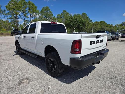 2025 RAM 2500 Tradesman Crew Cab 4x4 6'4' Box