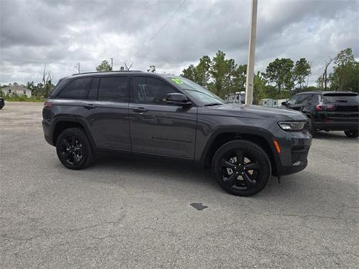 2025 Jeep Grand Cherokee Altitude