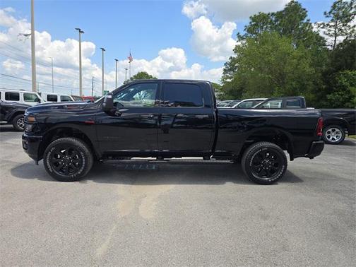 2025 RAM 2500 Big Horn Crew Cab 4x4 6'4' Box