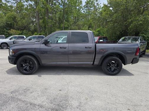 2024 RAM 1500 Classic Warlock Crew Cab 4x2 5'7' Box