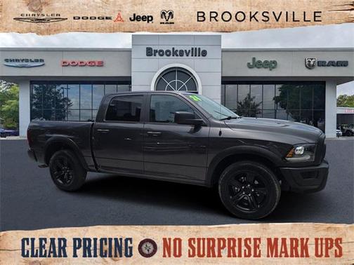 2024 RAM 1500 Classic Warlock Crew Cab 4x2 5'7' Box