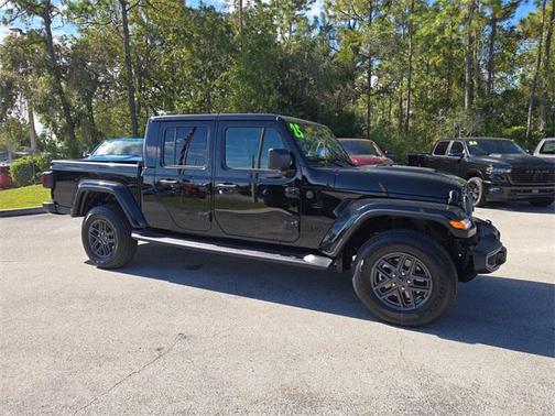 2025 Jeep Gladiator Sport S