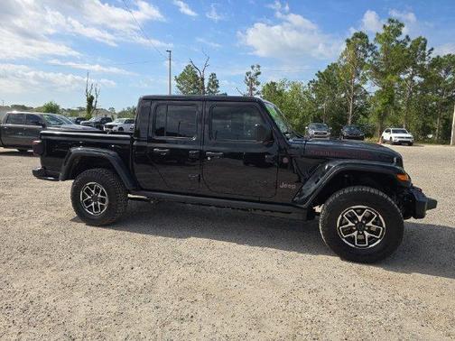 Black Clearcoat 2026 Jeep Gladiator Shadow Ops