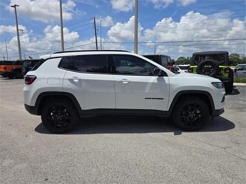 2025 Jeep Compass Latitude