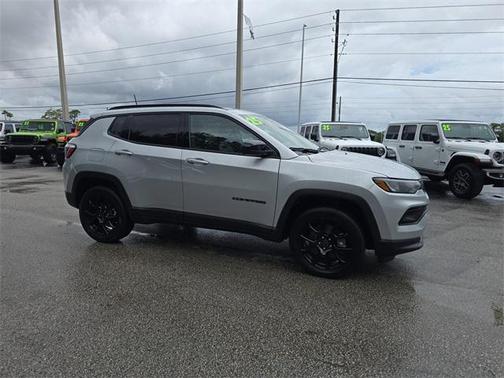 2025 Jeep Compass Latitude