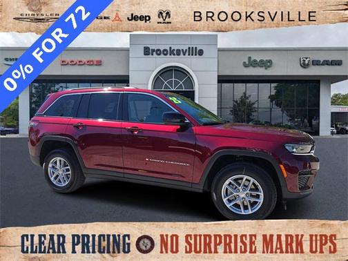 2025 Jeep Grand Cherokee Laredo