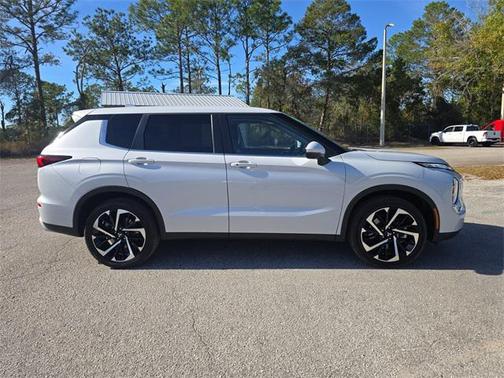 2024 Mitsubishi Outlander SE Black Edition S-AWC