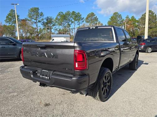 2025 RAM 2500 Big Horn Crew Cab 4x4 6'4' Box