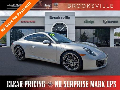 2019 Porsche 911 Carrera