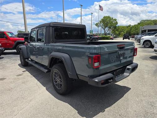 2025 Jeep Gladiator Sport S