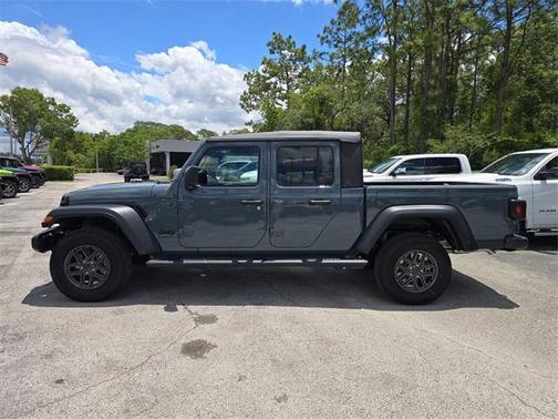 2025 Jeep Gladiator Sport S