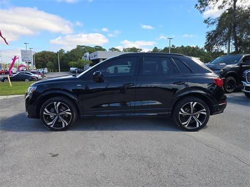 2023 Audi Q3 45 S line Premium Plus
