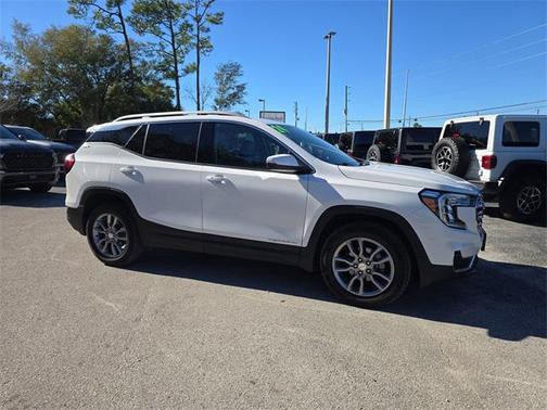2024 GMC Terrain SLT