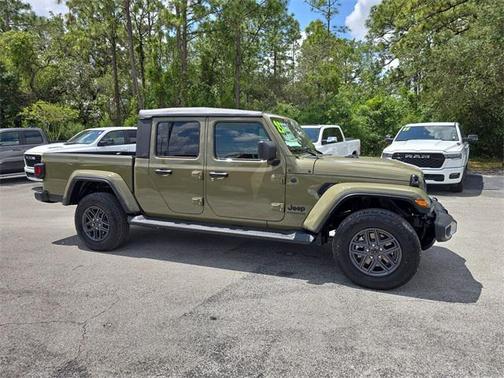 2025 Jeep Gladiator Sport S