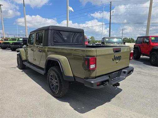 2025 Jeep Gladiator Sport S
