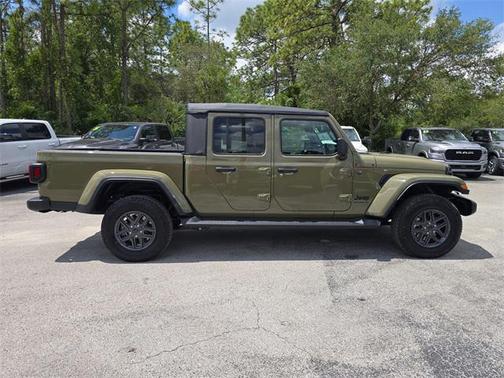 2025 Jeep Gladiator Sport S