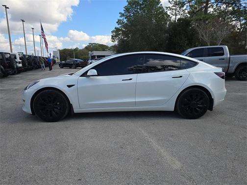 2022 Tesla Model 3 Long Range