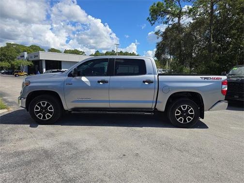 2018 Toyota Tundra SR5