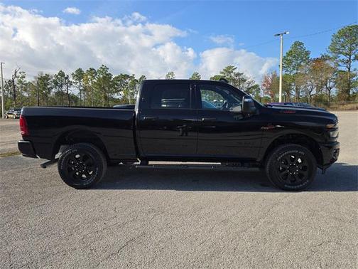 2025 RAM 2500 Big Horn Crew Cab 4x4 6'4' Box