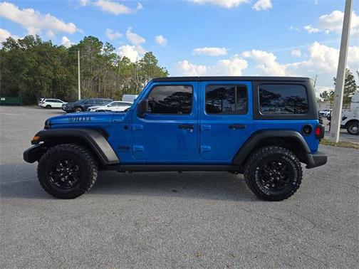 2022 Jeep Wrangler Unlimited Sport