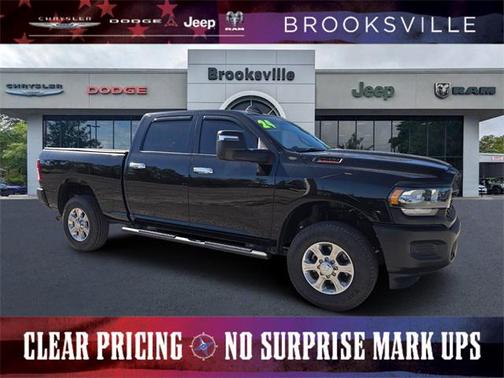 2024 RAM 2500 Tradesman Crew Cab 4x4 6'4' Box