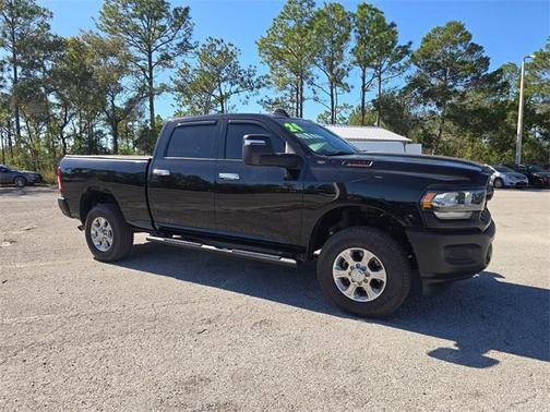2024 RAM 2500 Tradesman Crew Cab 4x4 6'4' Box