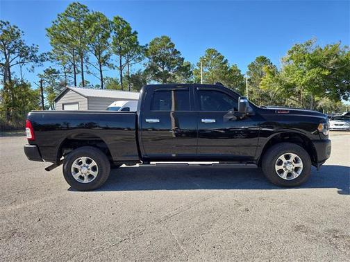 2024 RAM 2500 Tradesman Crew Cab 4x4 6'4' Box