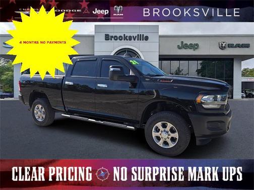 2024 RAM 2500 Tradesman Crew Cab 4x4 6'4' Box