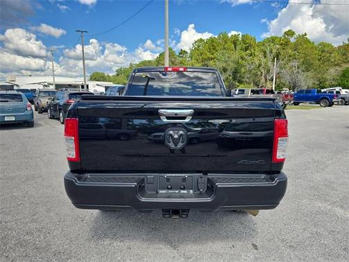 2024 RAM 2500 Tradesman Crew Cab 4x4 6'4' Box
