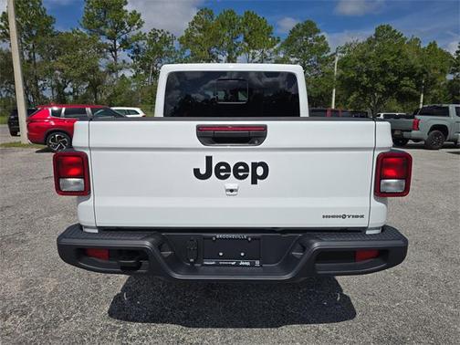 2025 Jeep Gladiator High Tide
