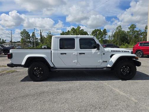 2025 Jeep Gladiator High Tide