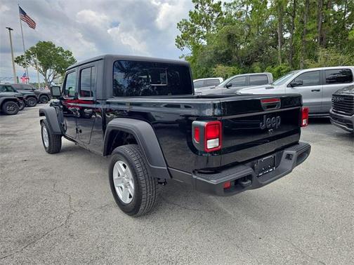 2023 Jeep Gladiator Sport S