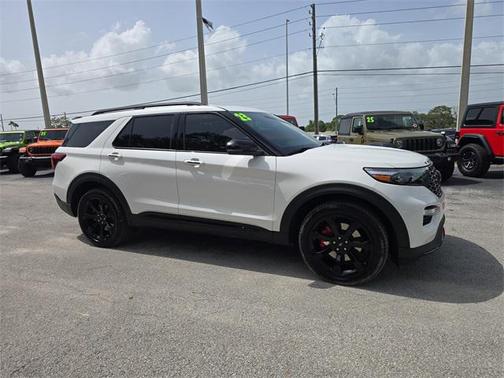 2023 Ford Explorer ST