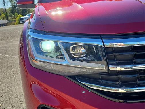 2022 Volkswagen Atlas 2.0T SE w/Technology