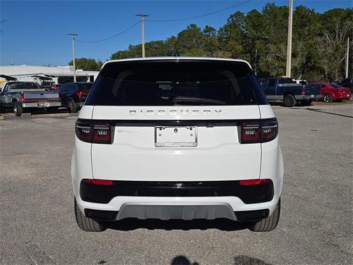 2024 Land Rover Discovery Sport Core S