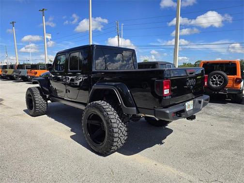2025 Jeep Gladiator Sport S