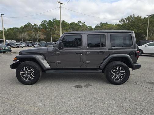 2025 Jeep Wrangler 4-Door Sahara 4x4