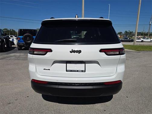 2023 Jeep Grand Cherokee L Altitude