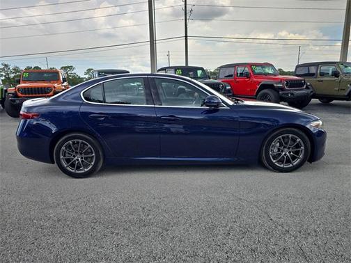 2019 Alfa Romeo Giulia Base
