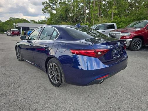 2019 Alfa Romeo Giulia Base