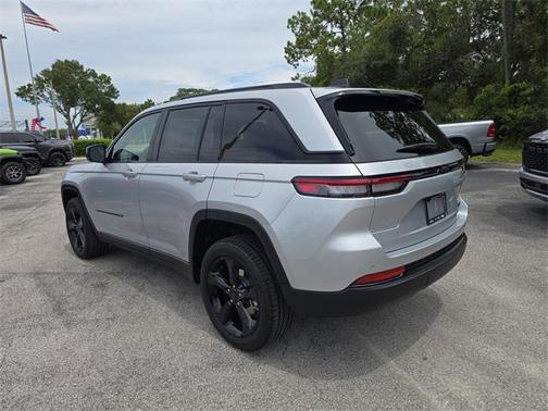 2025 Jeep Grand Cherokee Limited X
