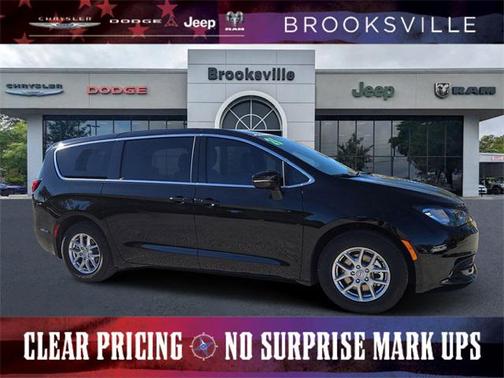 2026 Chrysler Voyager LX