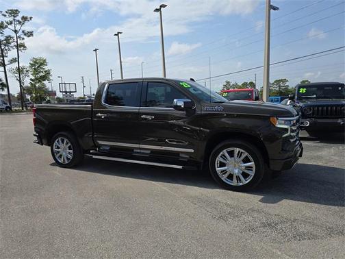 2023 Chevrolet Silverado 1500 High Country
