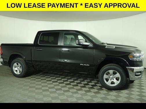 Diamond Black Crystal Pearlcoat 2026 RAM 1500 Big Horn/Lone Star