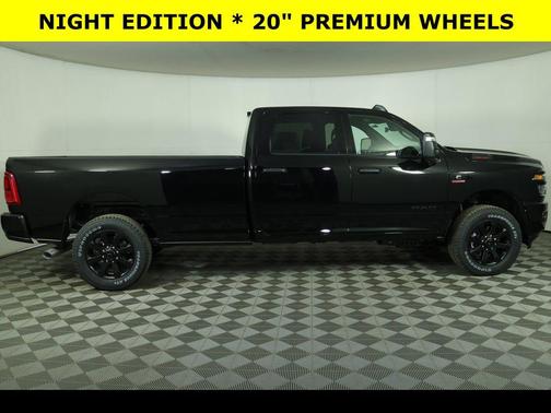 2026 RAM 3500 Big Horn Crew Cab 4x4 8' Box