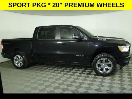 Diamond Black Crystal Pearlcoat 2020 RAM 1500 Big Horn/Lone Star